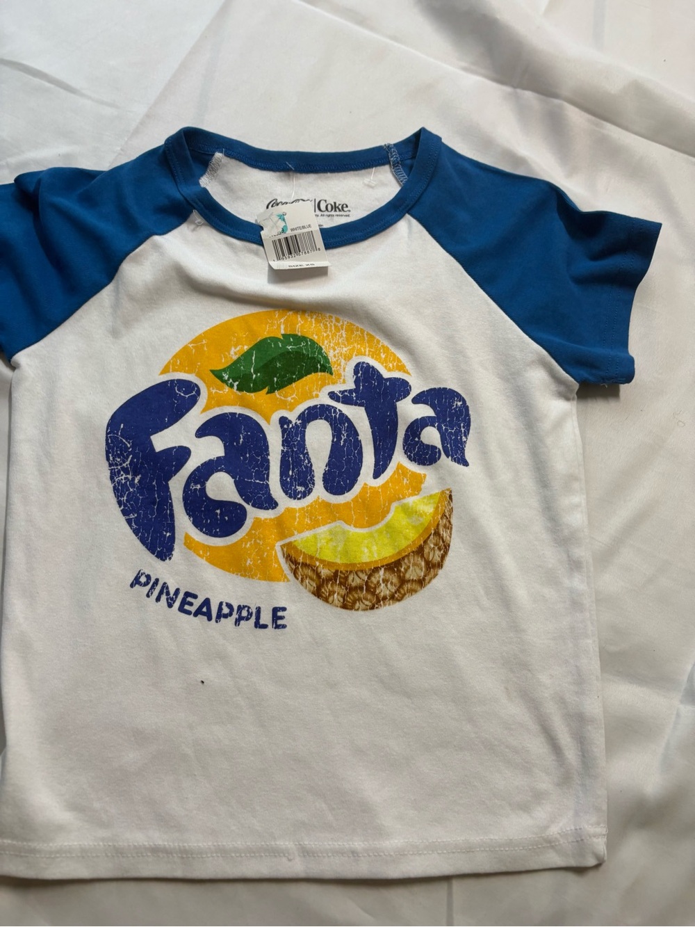 Coca Cola Fanta Pineapple Raglan Tee - White & Blue size xs nwtg